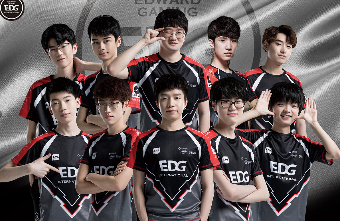 包含赛前社区盾传出新动向上海申花赛后状态回暖，浙江队伤情更新备战德甲看傻球迷的词条