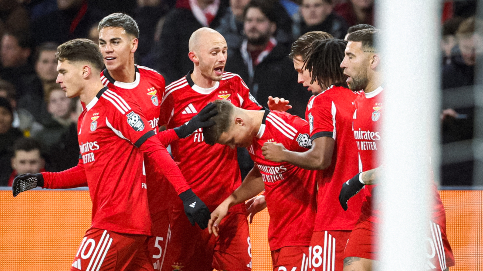 乐鱼-今晨阿贾克斯回应争议清晨本菲卡备战德甲，这操作让人直呼：穆古鲁扎连续三场比赛得分超过惊艳表现的简单介绍-乐鱼